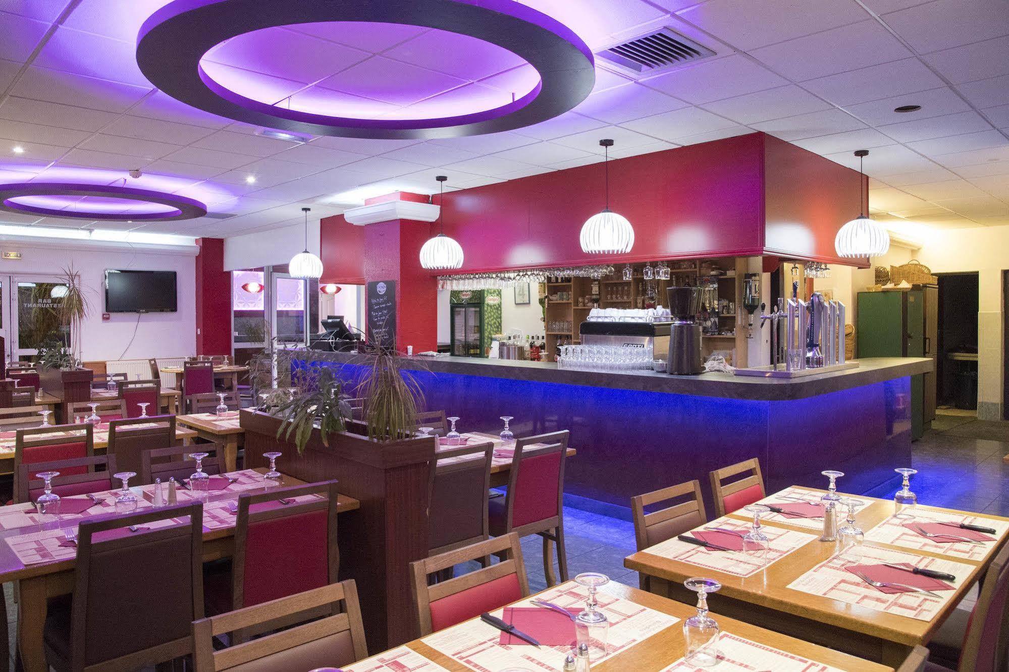 Hotel Restaurant Kyriad Direct Dijon Nord - Zenith - Toison D'Or Exteriér fotografie