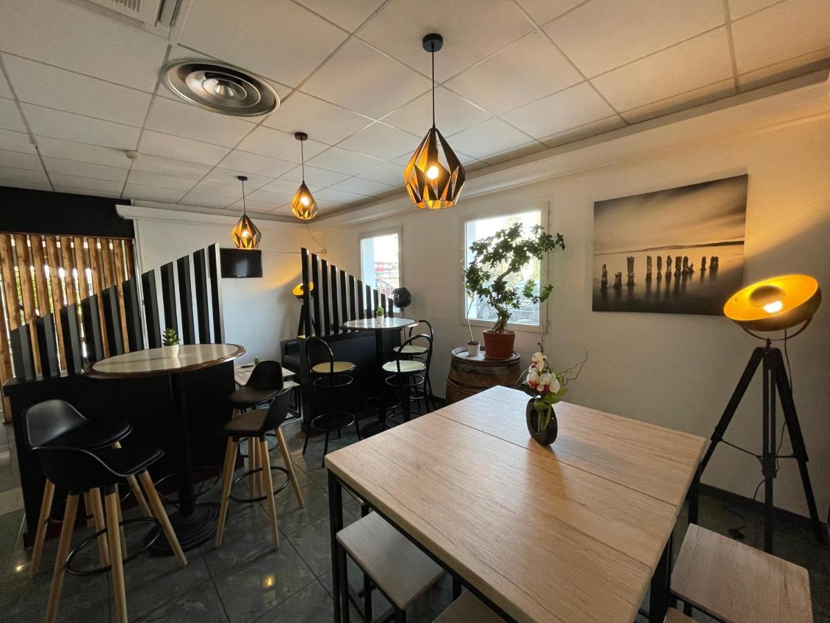 Hotel Restaurant Kyriad Direct Dijon Nord - Zenith - Toison D'Or Exteriér fotografie