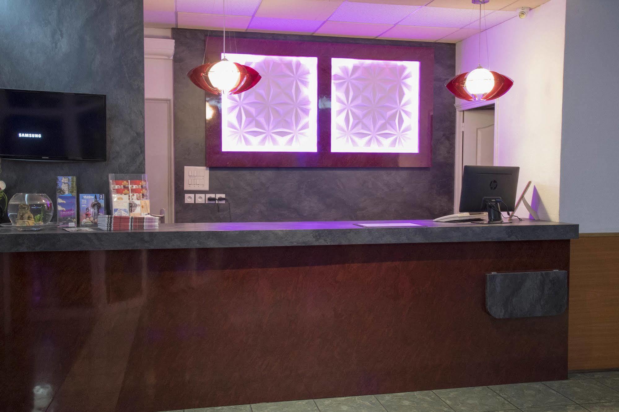 Hotel Restaurant Kyriad Direct Dijon Nord - Zenith - Toison D'Or Exteriér fotografie